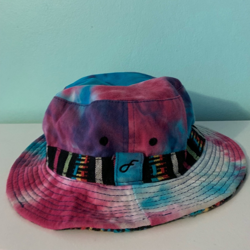 Wiz Khalifa bucket hat
